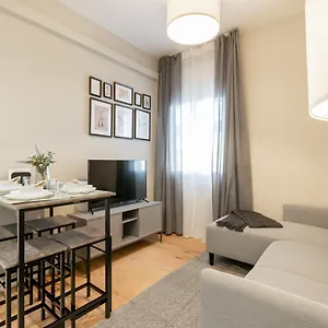Coliving Gran Via Carlos Iii Pensión